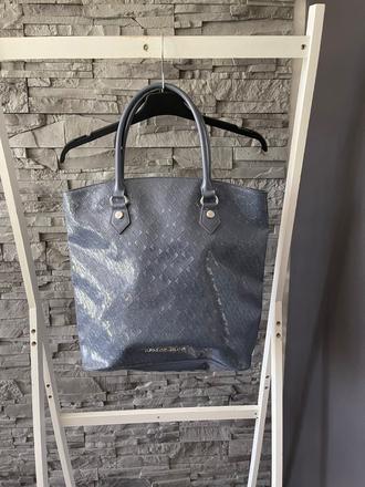 Armani, armani