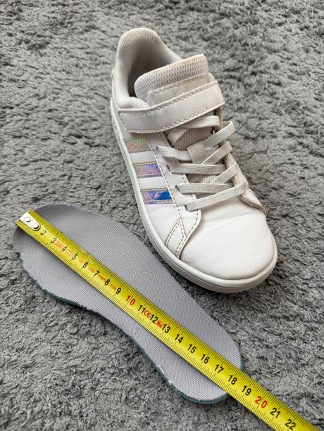 Biele botasky adidas v.29, adidas,29