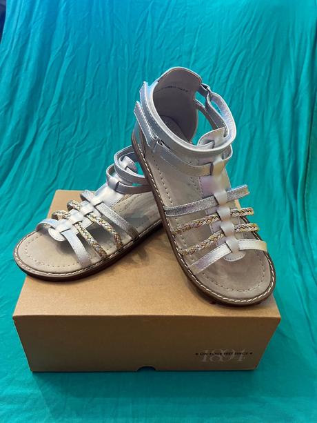 Sandale, baťa,32