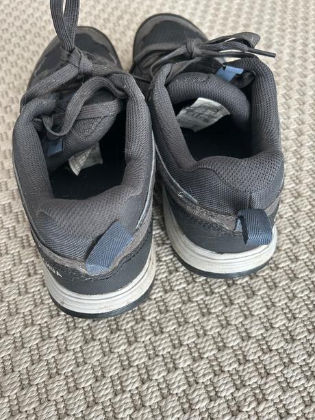 Turisticka obuv quechua, 41