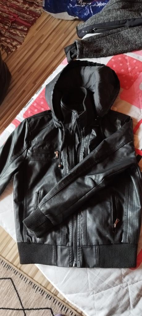 Chlapčenská koženka, 134