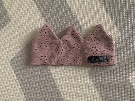 Staroružová čelenka pre bábätká z madeiry, 