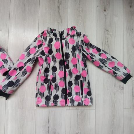 Dievčenske bundičky, 104