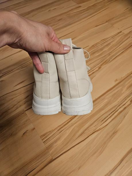 Prechodné vyššie topanky c. 36, 36