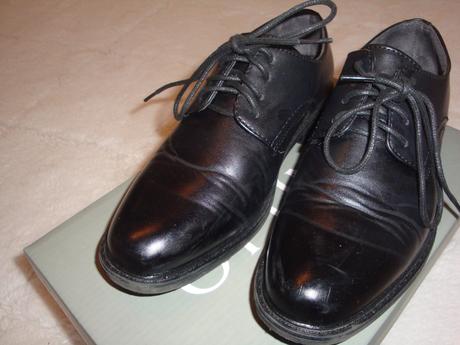 Slávnostné polotopánky, 33