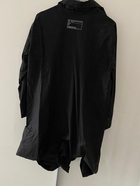 Extravagantné košeľové šaty, s