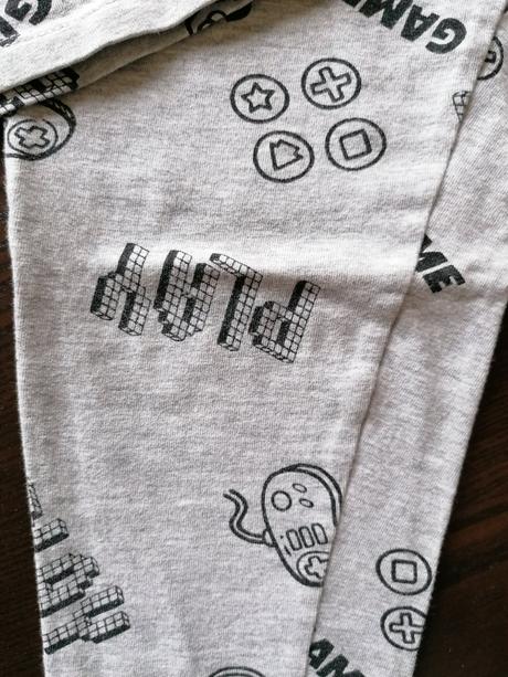 Sede pyzamko, reserved,98