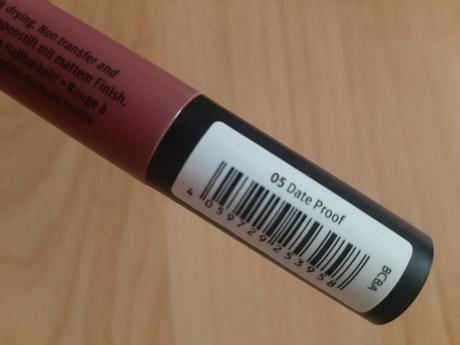 Balík dekoratívnej kozmetiky, 