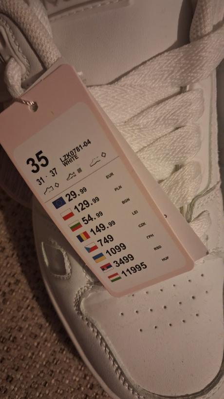 Tenisky, 35