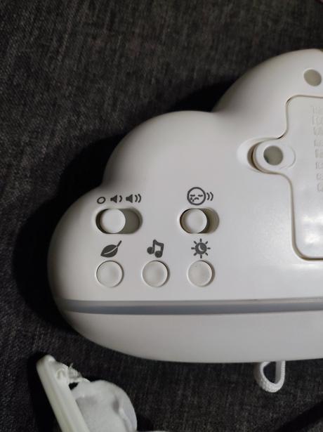 Zvonkohra nad postieľku,