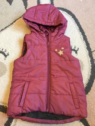 Vesta vetrovkova, lupilu,104