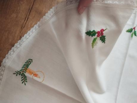 2ks vianočné obrusy, 
