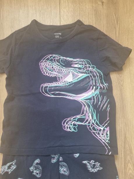 Pyžamo s dinosaurami, sinsay,98