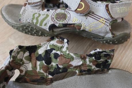 Sandálky maskáčové, 29