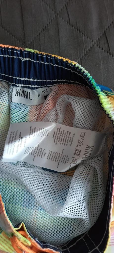 Kupacie šortky, 104