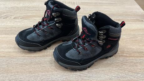 Chlapcenska trekova obuv / topanky, 29