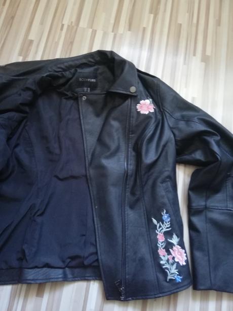 Koženková bunda s výšivkou, bonprix,40