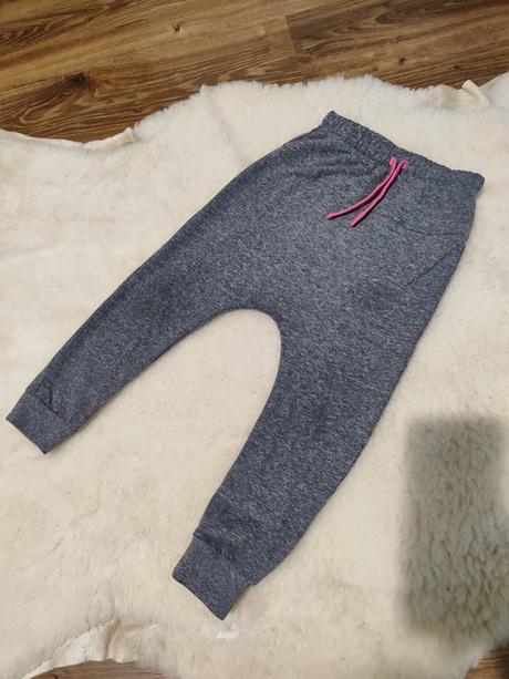 Pudlové tepláčiky, next,110