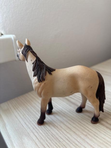 Schleich rodinka koní,
