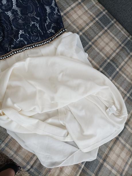 Spoločenské saty, 40