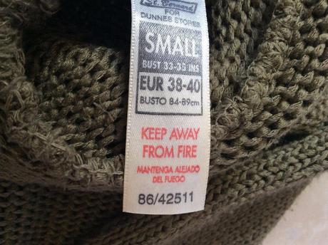 Atypický svetrík bez zapínania, m