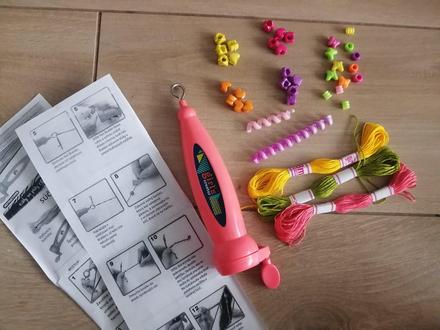 Prístroj na zapletanie copíkov z muliniek,