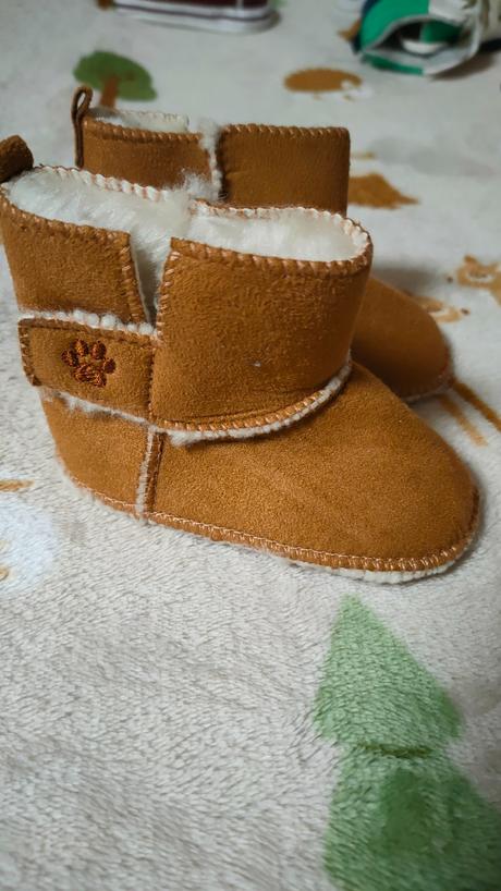 Detské capačky od 3 do 18 mesiacov, <17