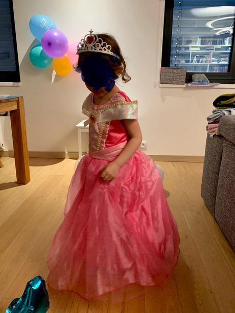 Detský kostým princezna 110-122,