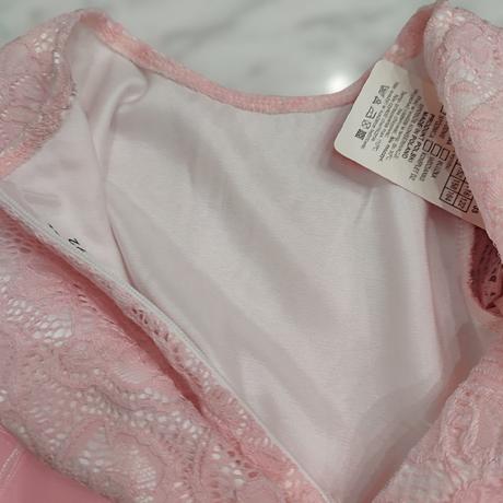 Spoločenské šaty s čipkou, 92