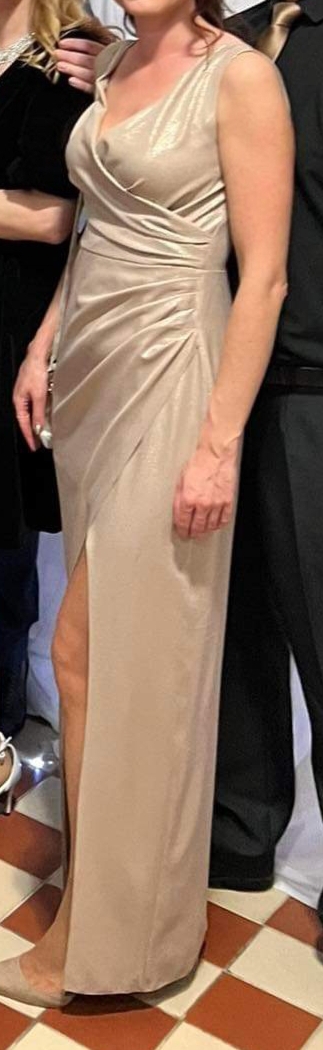 Béžovo zlaté trblietavé spoločenské šaty, s