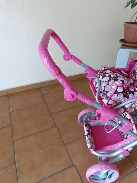 Kočík pre bábiku,