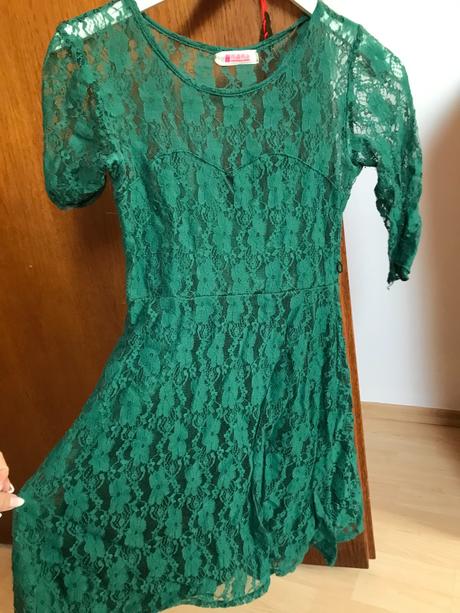 Zelené šaty s, s