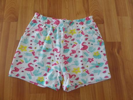 Šortky s plameňakmi, sinsay,134