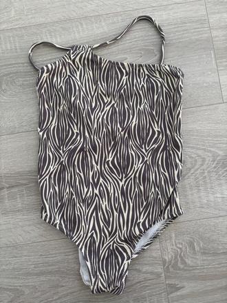 Plavky, zara,122
