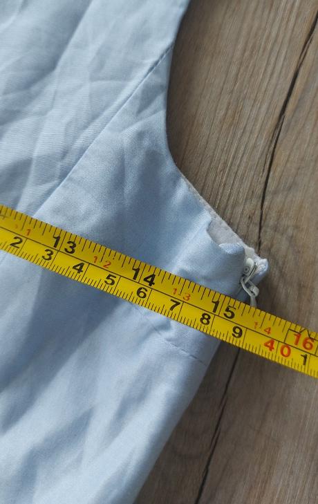 Letné modré šaty, 158