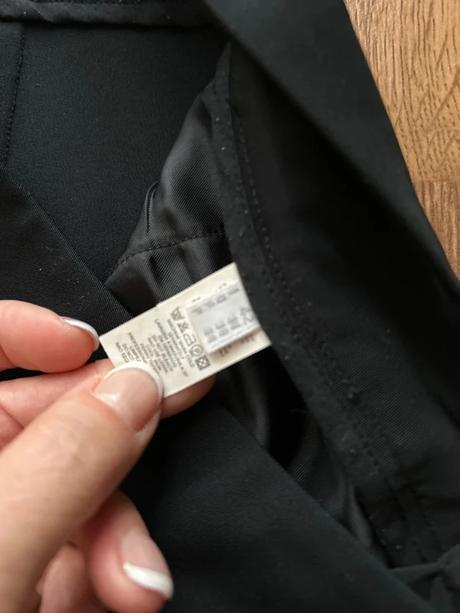 Kvalitne nohavice stefanel 38, zara,38