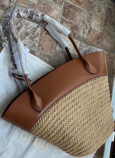 Nová kabelka guess s dustbagom a visačkou, guess