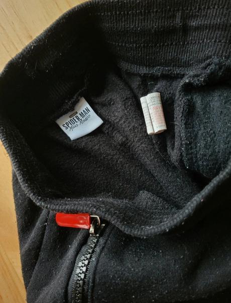 Tepláky spiderman 128 na 7-8 rokov, primark,128