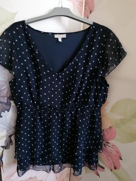 Blúzka casablanca, 42