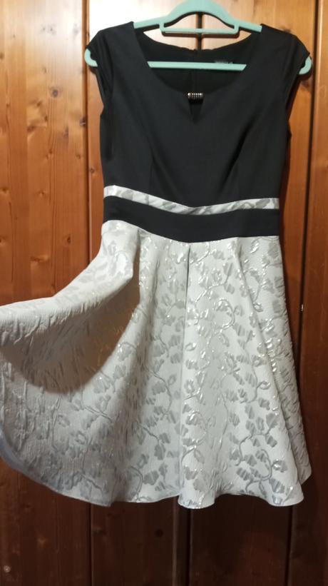 Krásne príležitostné šaty, m