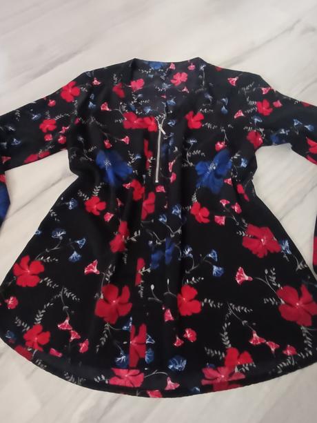 Krásna kvietkovaná blúzka, amisu,m