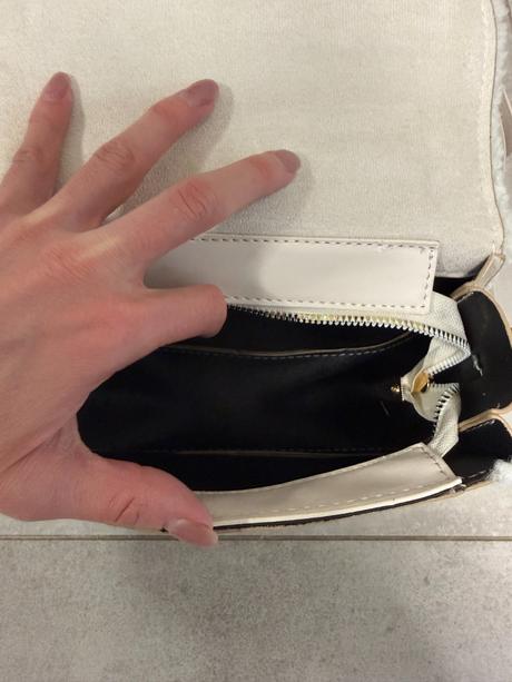 Bežová  mini kabelka s kožušinou, 