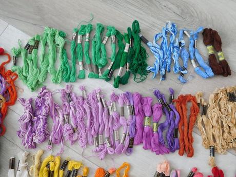 Nite farebné na ručné vyšívanie, 