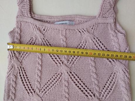 Strikovane top, reserved,s