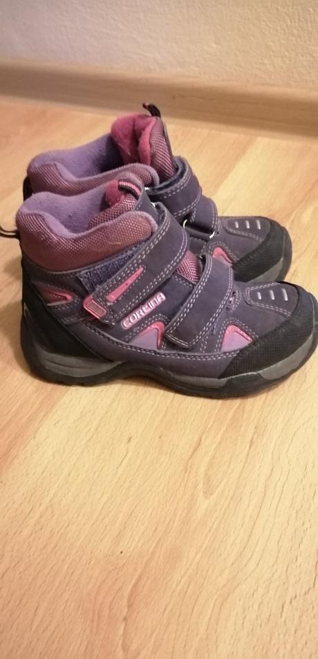 Dievčenské čižmy, 28