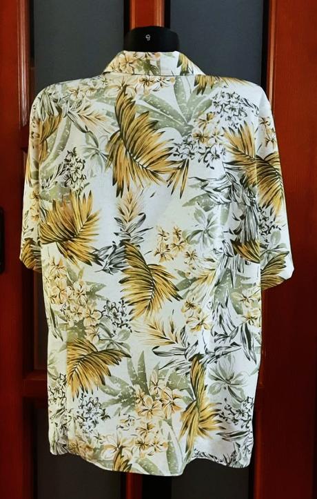 Predám dámsku blúzku veľ.48 (xxl), xxl