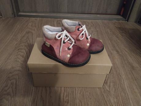 Ortopedické vysoké poltopánky, 22