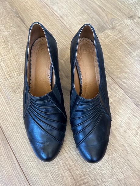 Dámske celokožené topánky veľ. 40 top stav, 40