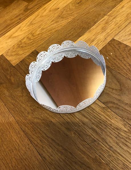 Dekorácie, mravec, mačka, tácka, ježibaba,