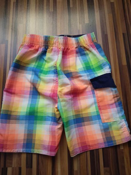 Krásne kraťasy, 104